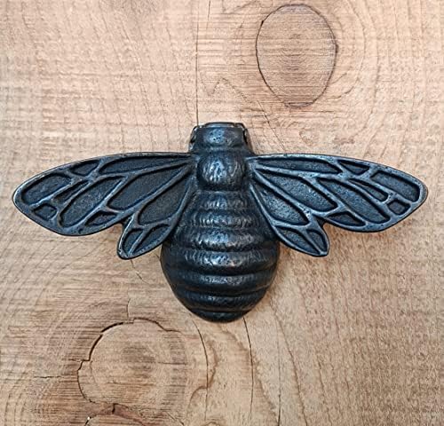 Вратата чука Bee от плътен месинг ширина 6,3 инча и височина 3.5 инча (античен месинг)