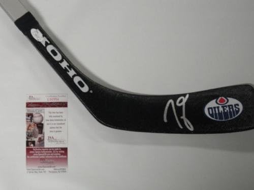 Стика за хокей с автограф на Тейлър Хол Едмънтън Ойлърс, Аутентифицированная JSA - Стик за хокей в НХЛ С автограф