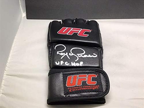 Ръкавици UFC с автограф Ройса Грейси HOF, PSA / DNA COA 1Б - Ръкавици UFC с автограф