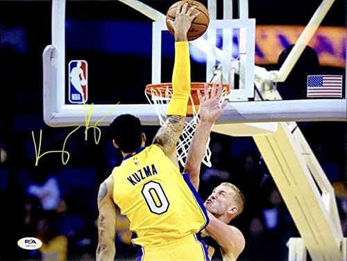 Кайл Росина подписа на баскетболна топка Лос Анджелис Лейкърс 11x14 Снимка PSA AI81116 - Снимки на НБА с автограф