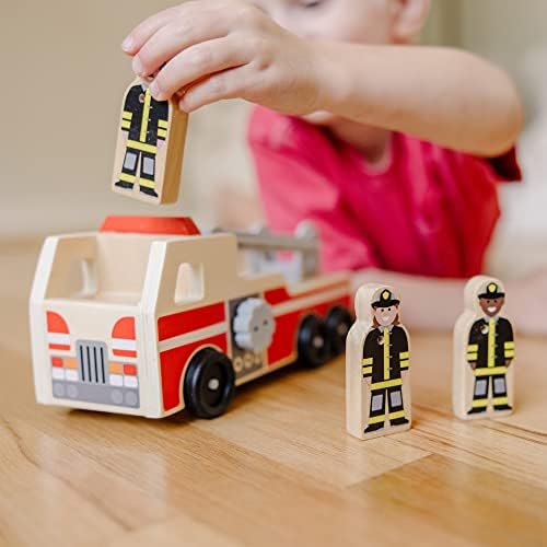 Дървена Пожарната Melissa & Doug С 3 Игрални Фигурки на Пожарникари Играчки За деца, Играчки за бебета Измислица, Класически