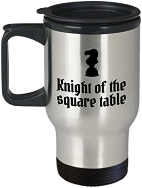 Подарък Шахматисту - Пътна чаша за шах, който е Подарък Фен на шах - Рицар на Квадратен плот