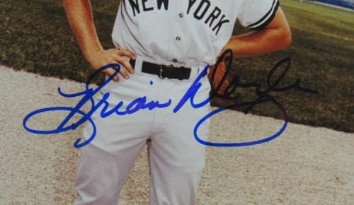 Брайън Дойл Подписа Автограф 8x10 Снимка VI - Снимки на MLB с автограф