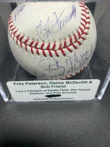 Фриц Питърсън, Дани Макдевиитт, Роб Френд подписаха топката на МЕЙДЖЪР лийг бейзбол На последните 3 бейзболни полета Эббеттс