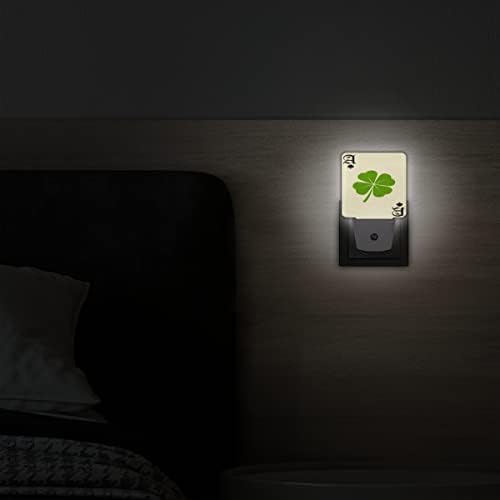 UOYO Lucky Clover Poker Night Light Комплект от 2, Лист Централи, Plug Led нощна светлина с Автоматичен Сензор за Здрач до Зори, Лампа за Детска Стая, Антре, Детска Спалня, Стенни Декорат