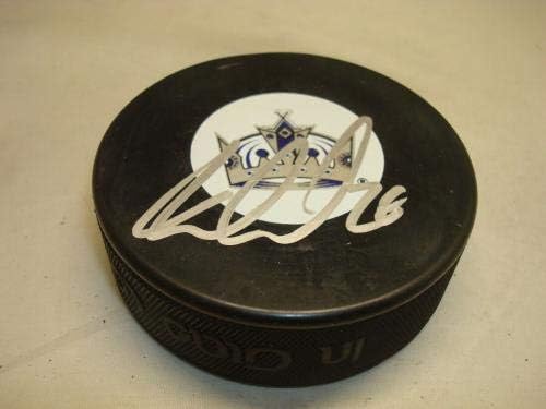 Джарет Столл подписа хокей шайба Лос Анджелис Кингс с автограф на 1C - за Миене на НХЛ с автограф