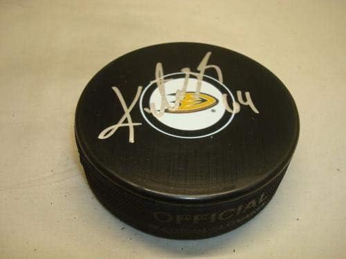 Кийфър Шерууд подписа хокей шайба Анахайм Дъкс с автограф от 1B - за Миене на НХЛ с автограф