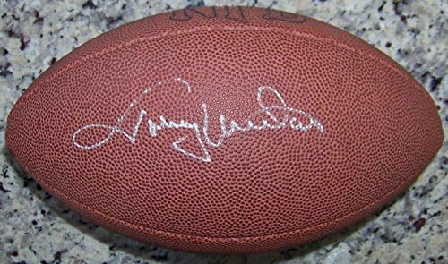 СТРАХОТНО! Футболна топка с автограф на Джони Юнитаса, Аукционна Къща JSA LOA! - Футболни топки с автографи