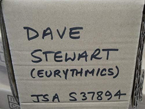 Акустична китара с автограф на Дейв Стюарт The Eurythmics JSA S37894
