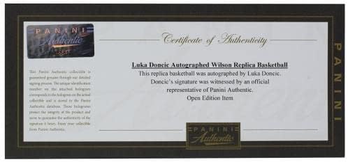Лук Дончич на Далас Маверикс Подписа на Уилсън Баскетболист Панини Автентични Баскетболни топки С Автографи